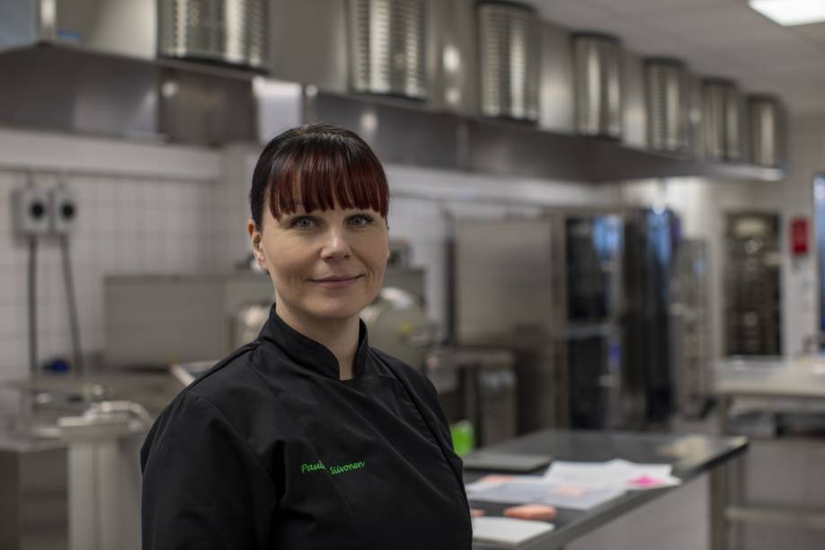 WinNovan henkilöstötarinoissa esittelyvuorossa ruokapalveluesihenkilö Pauliina Siivonen.