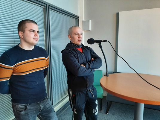 Urajuttuja-podcastin haastattelussa Maksim Juskov ja Juha Lehtonen.