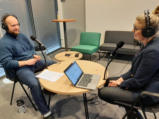 Urajuttuja-podcastissa haastateltavana lähihoitaja Pekka German.