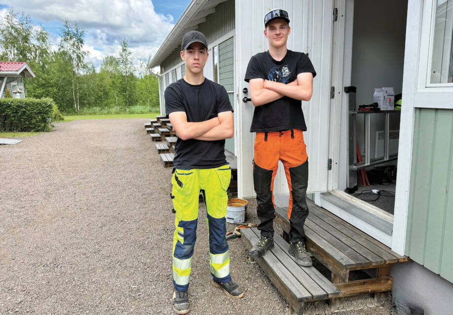 Leetos eli Leo ja Aatos, kunnossapito yrittäjät.