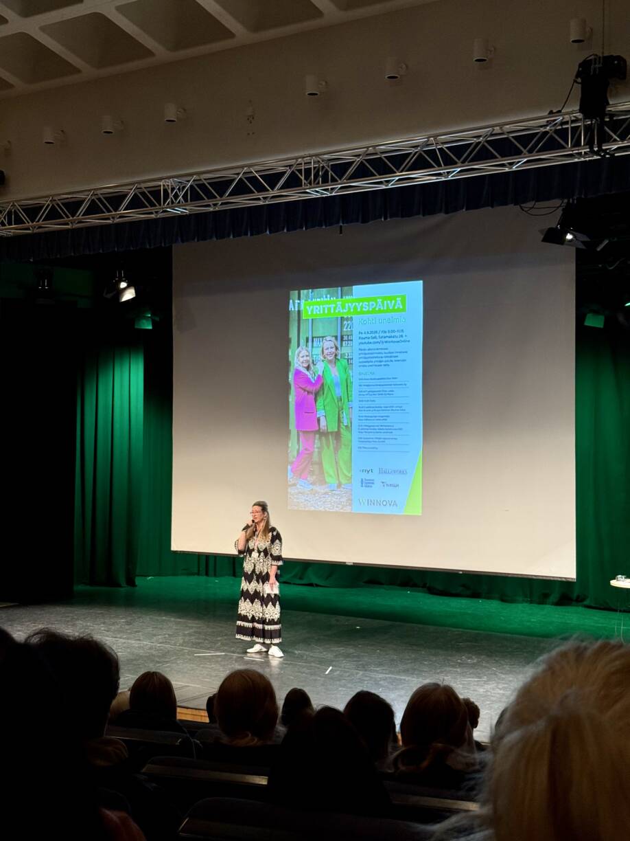 WinNovan koulutuspäällikkö Eeva Wallin.