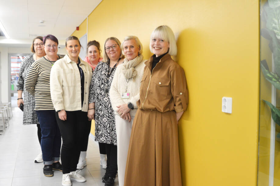 WinNovan ja työelämän edustajat ryhmäkuvassa.