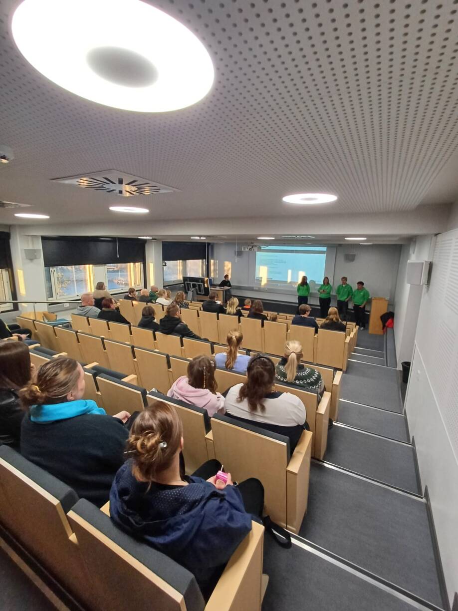 Yhteishakuiltaa Raumalla.